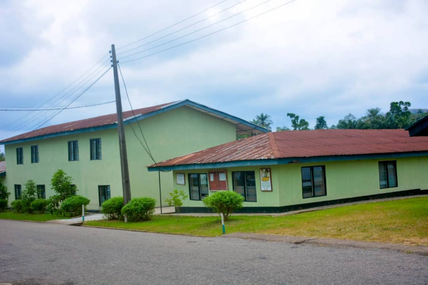 BACK VIEW OF THE LABORATORIES