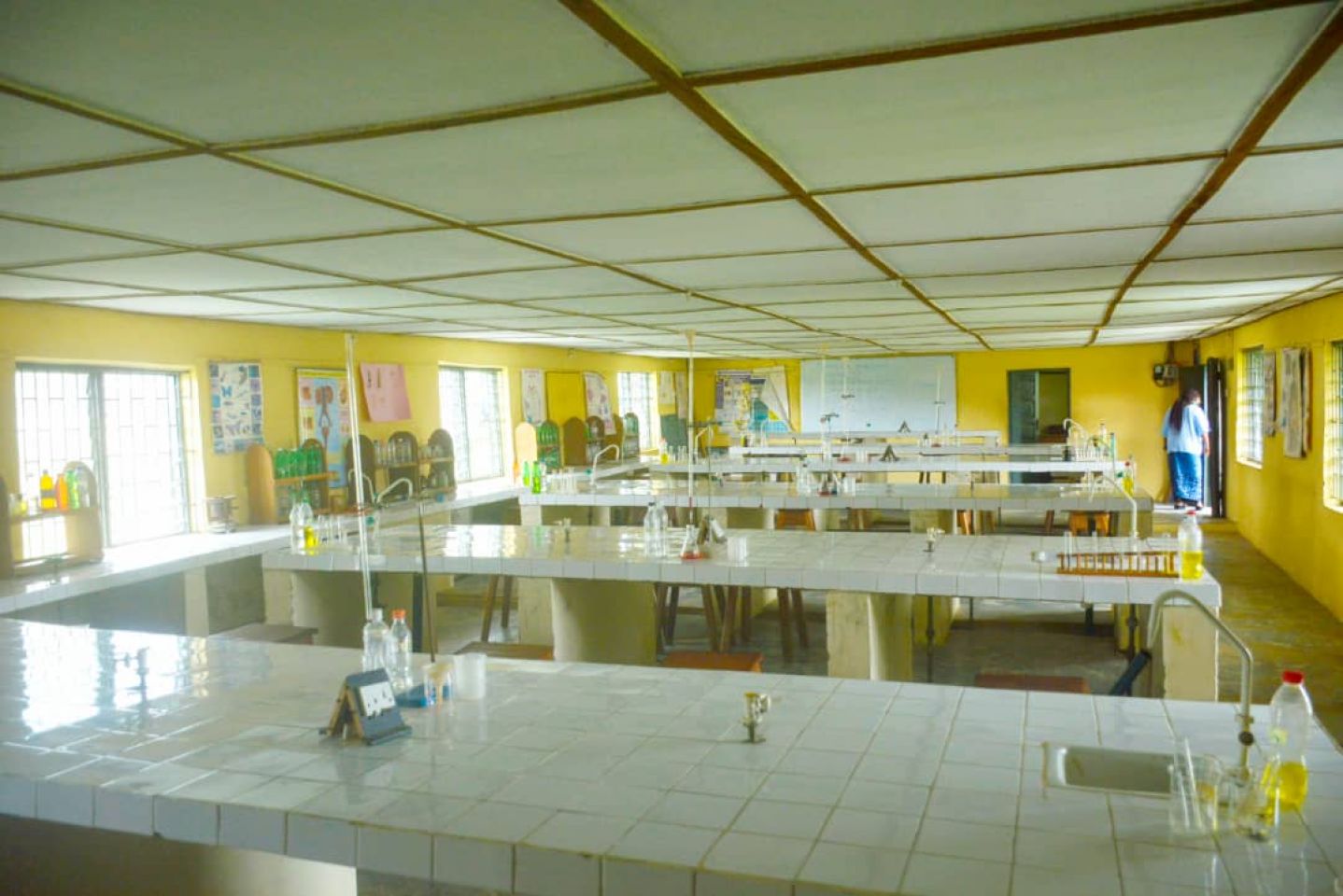 THE PHYSICS LABORATORY